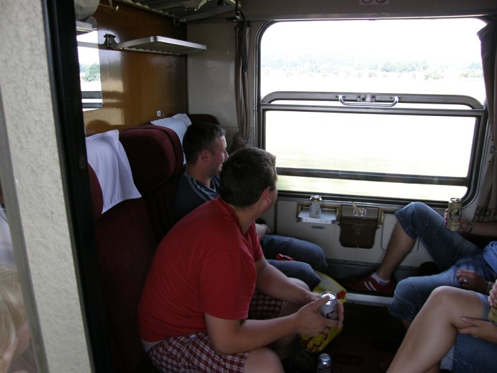 img00004.jpg