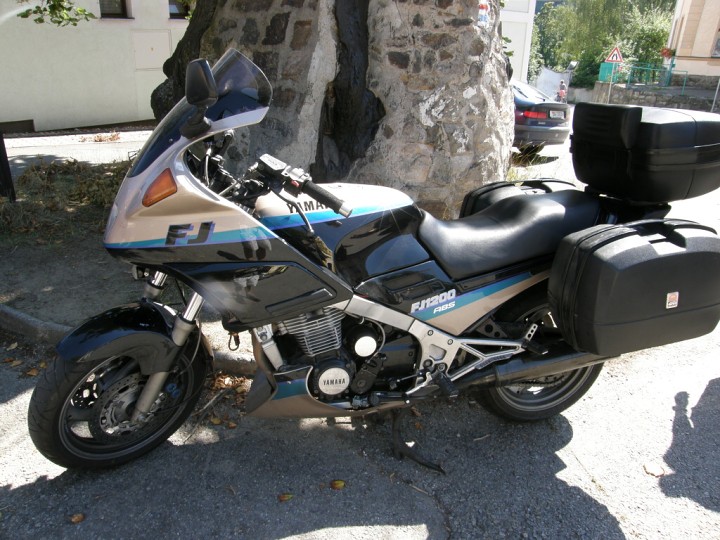 img00100.jpg